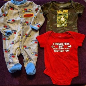 3pc Boy 0-3m Gray Footie, Red And Green Onesie Baby